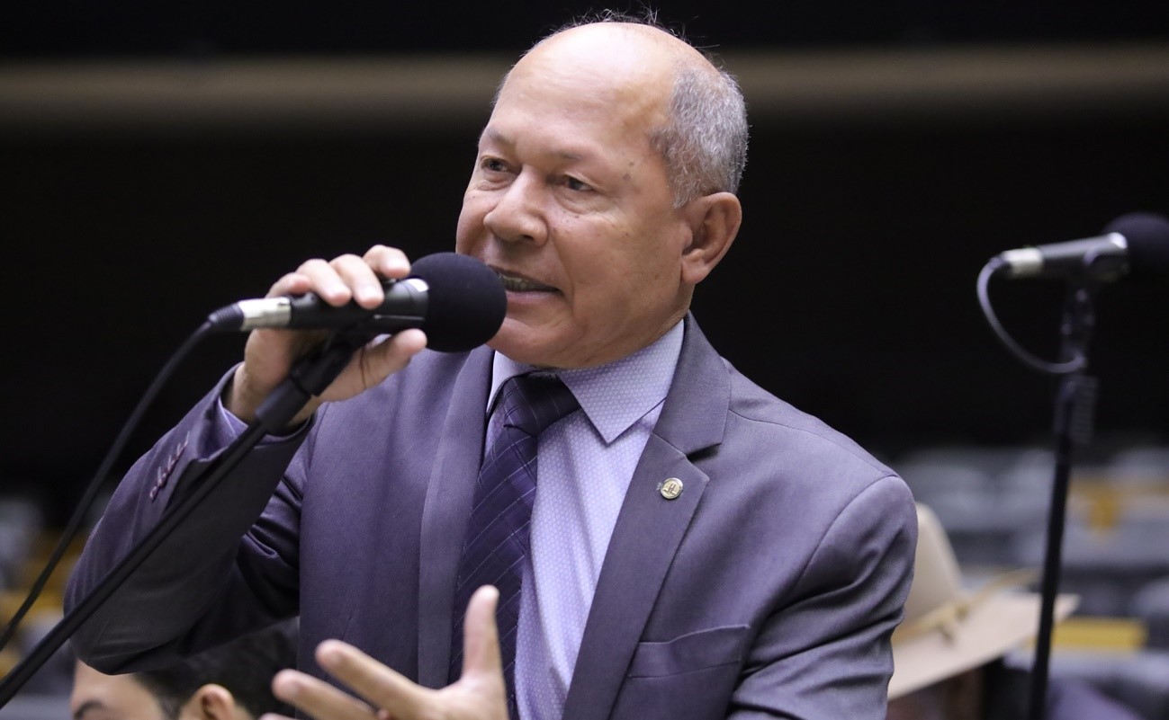 CORONEL CHRISOSTOMO: GOVERNO DO AMOR NÃO CANSA DE SE SUPERAR NEGATIVAMENTE CRIANDO PARANOIAS DE UM METAVERSO.